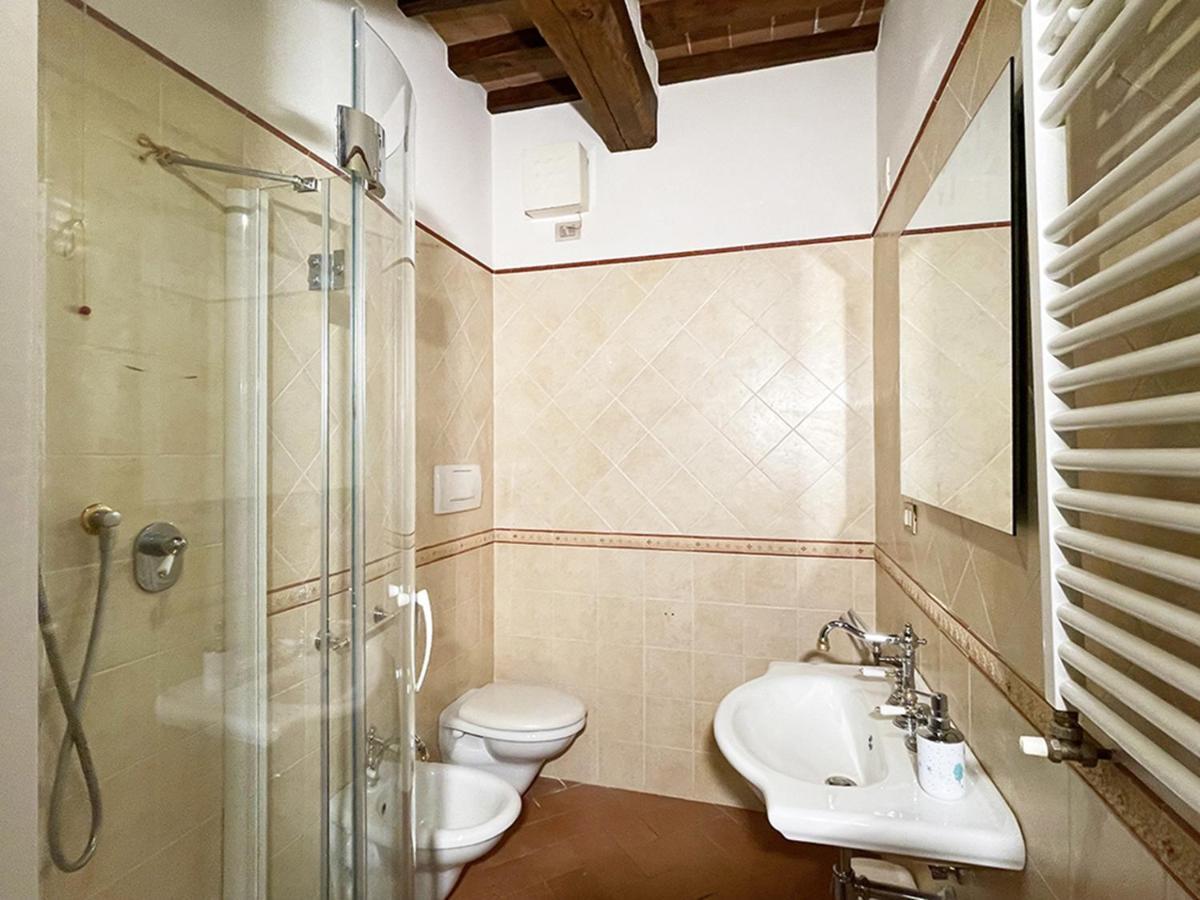 Appartamento Con Piscina E Giardino A Сиена Экстерьер фото